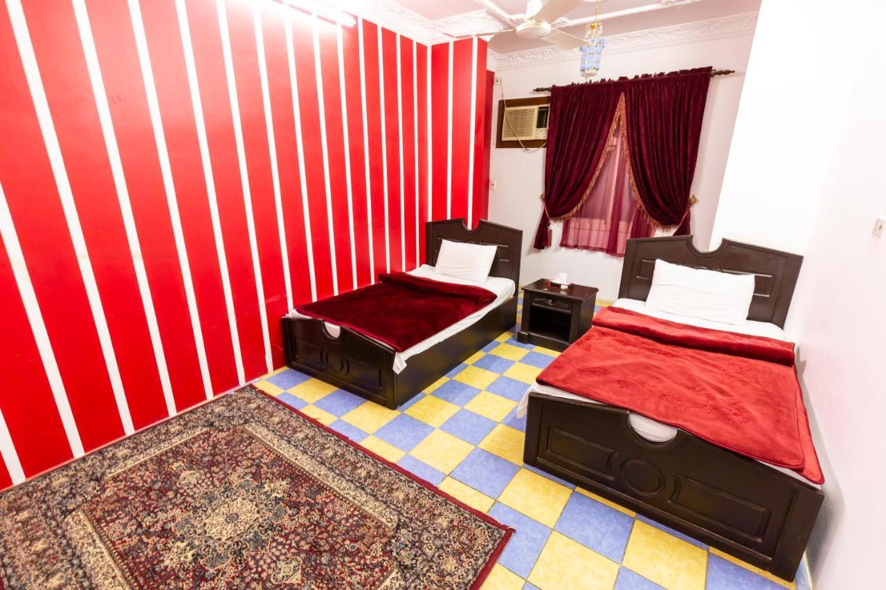 Al Eairy Furnished Apartments - Al Bahah 3 Luaran gambar