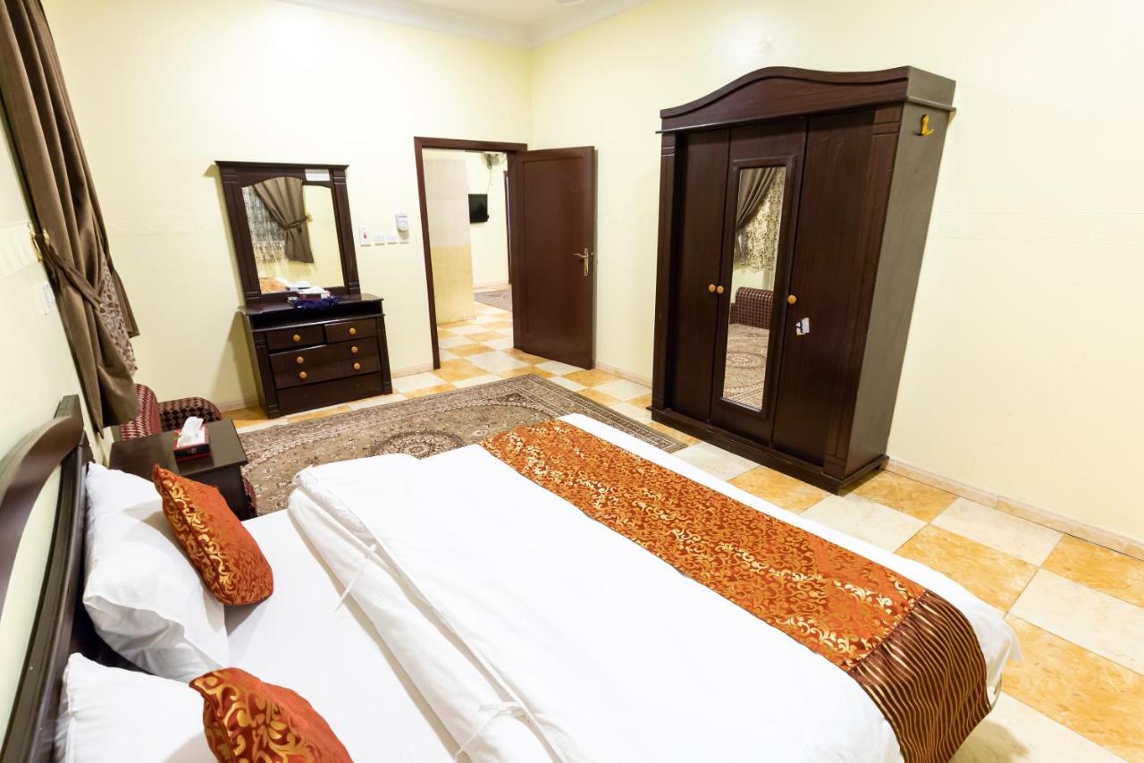Al Eairy Furnished Apartments - Al Bahah 3 Luaran gambar