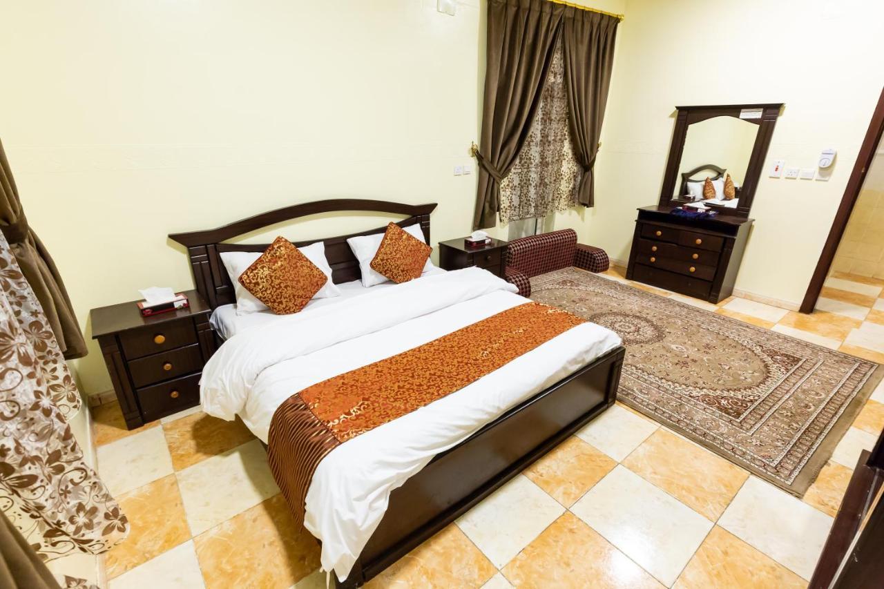 Al Eairy Furnished Apartments - Al Bahah 3 Luaran gambar