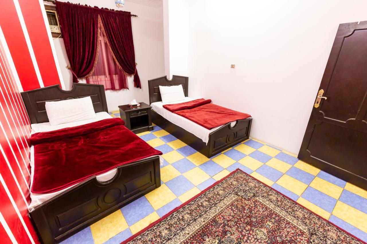 Al Eairy Furnished Apartments - Al Bahah 3 Luaran gambar